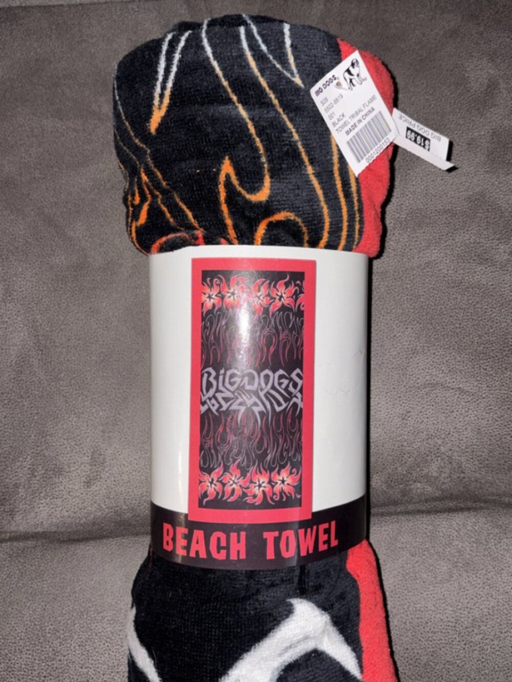 Big Dogs Black Tribal Flame Beach Towel – New with Tags